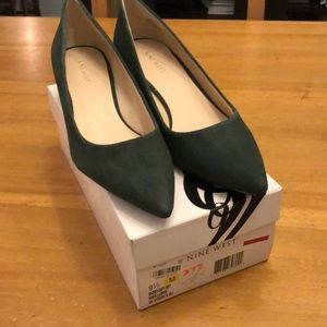 Nine West kitten pumps